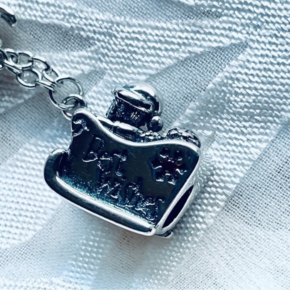 🎅 NWOT Santa Sleigh & Reindeer  Charm – Christmas 🦌 - Picture 13 of 15